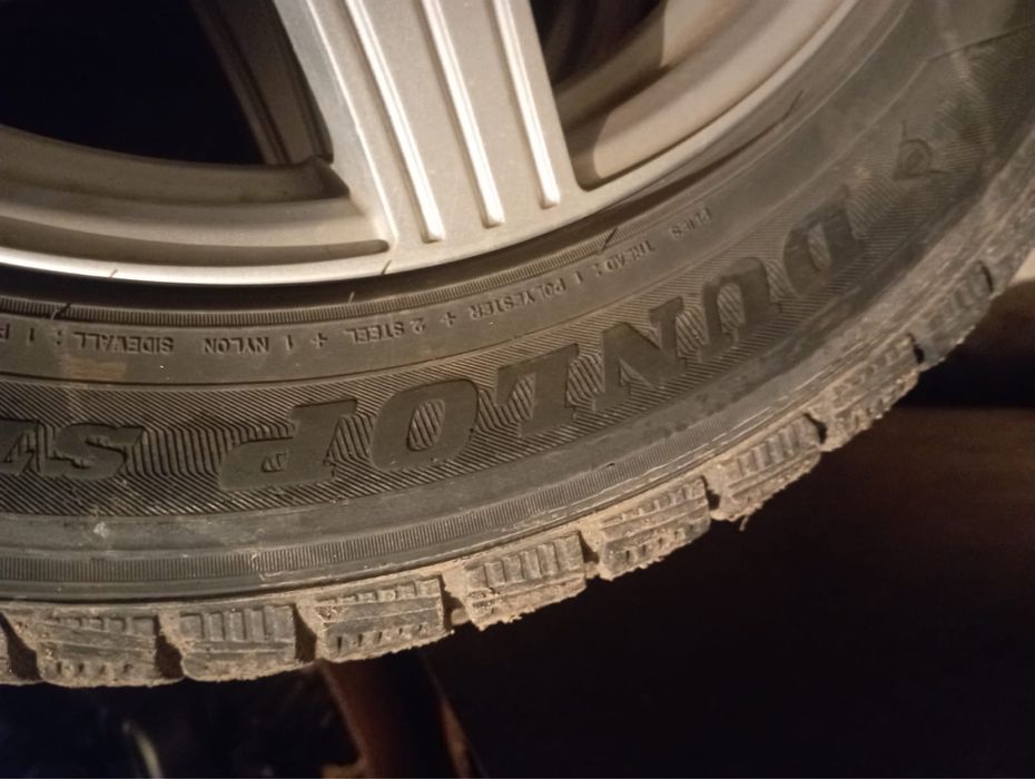 Зимний комплект шин с дисками DUNLOP 205/55R16