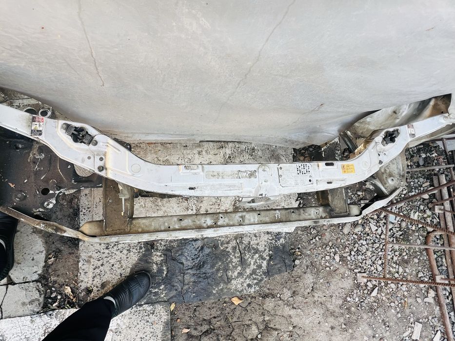 W 210 restayling uselitel (ekran telvizor)