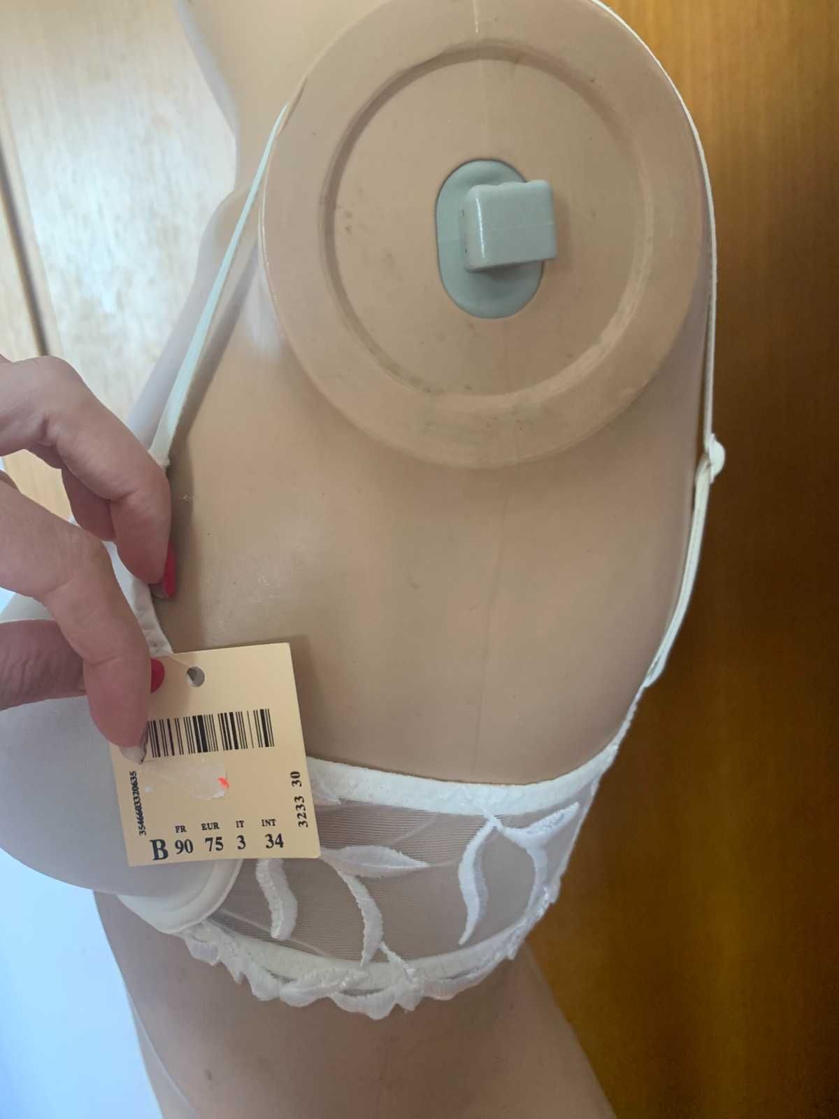 Сутиени Simone Perele 75B, нови с етикет