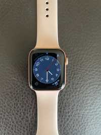 Часовник Apple Watch Series 5, 44 mm, Rose Gold