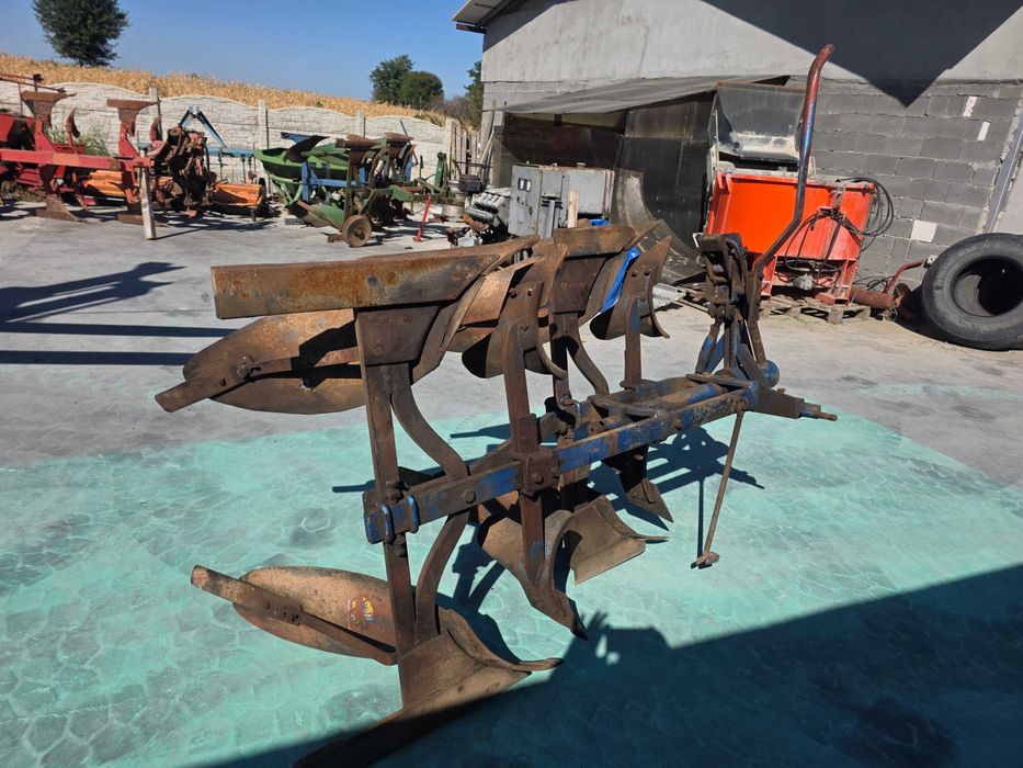 Plug Lemken reversibil  cu 2 brazde