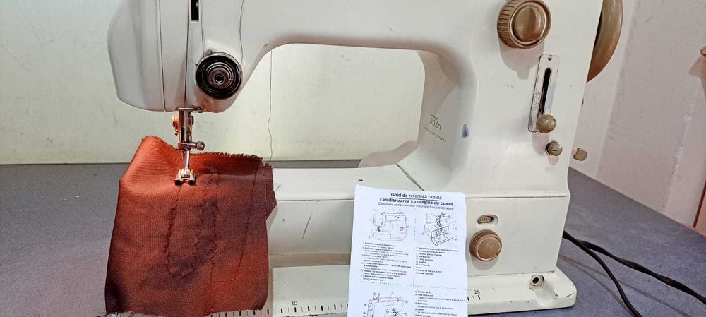 Masina de cusut electrica Bernina