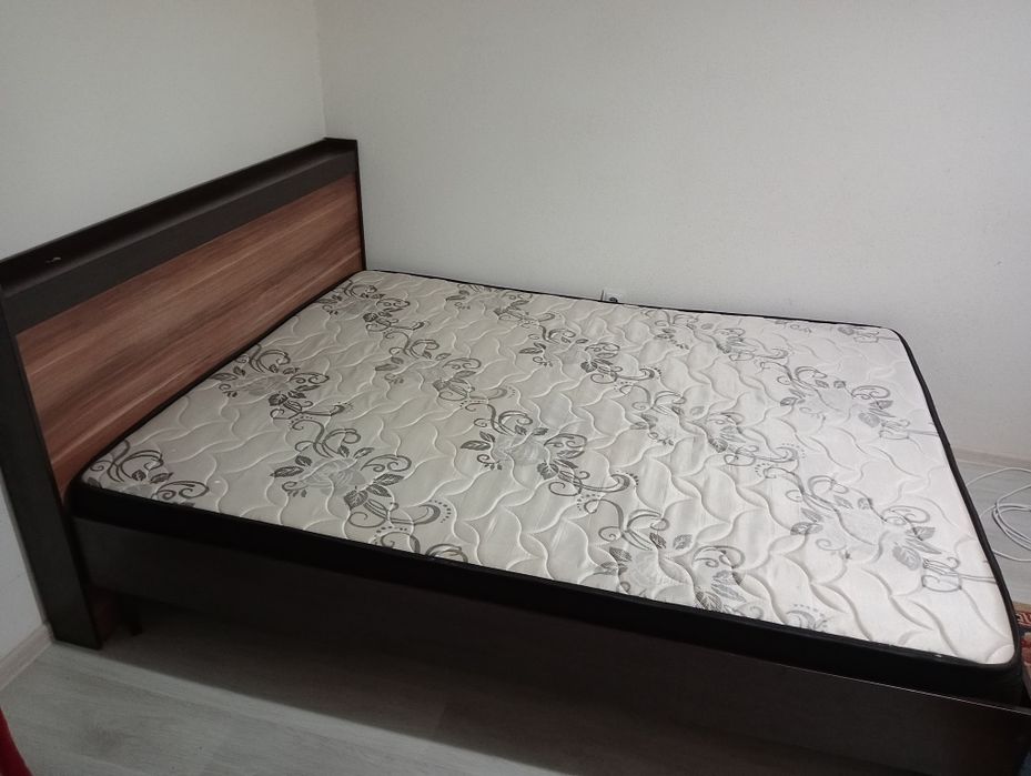 Продам кровать б/у