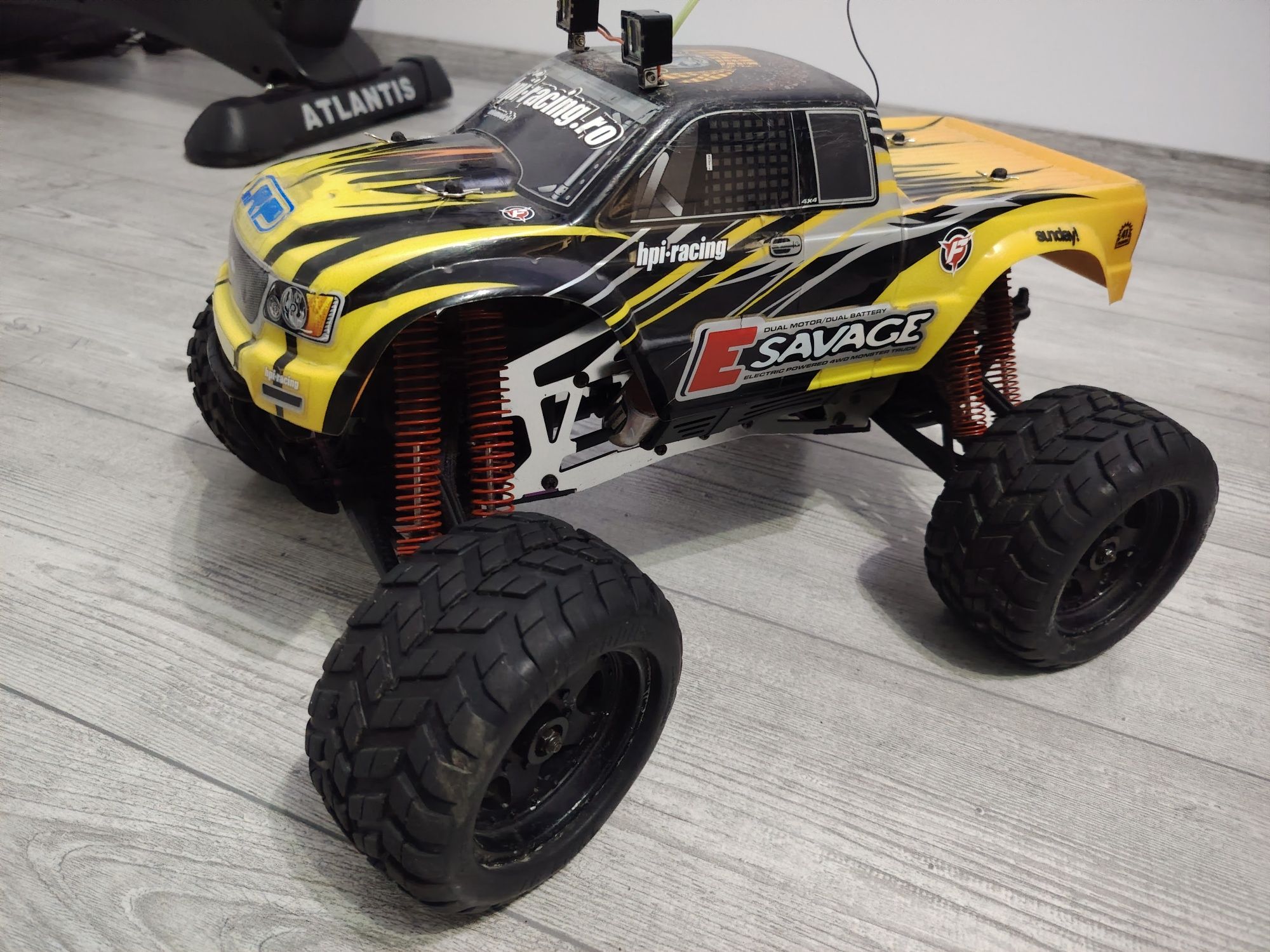 Automodel, mașinuța HPI,electronica traxxas