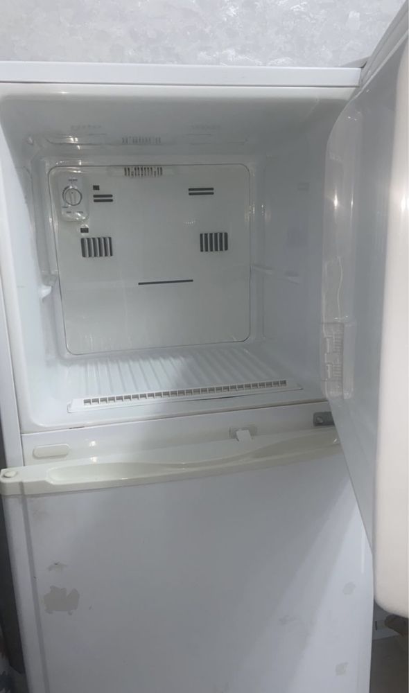 Продаю Холодильник