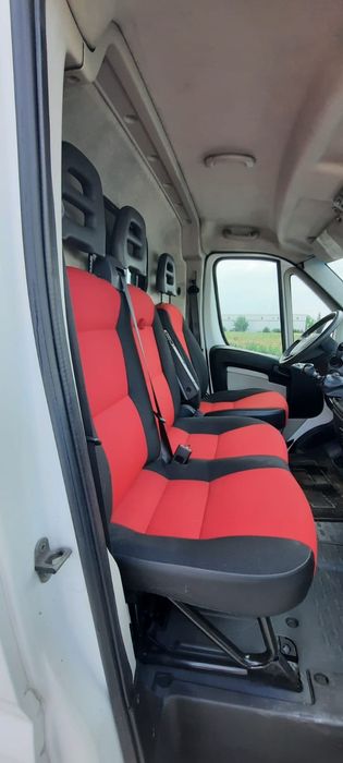 Fiat ducato, 350 mii km aer condit, euro 5,functioneaza ca un TURISM.