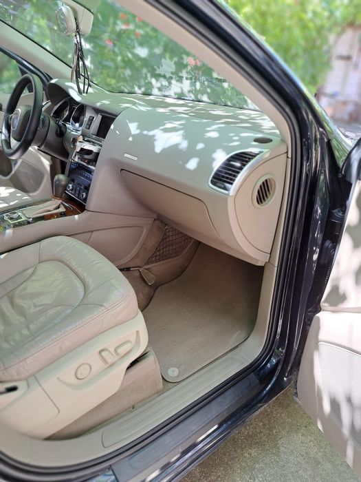 Audi Q7..2007 vand sau schimb