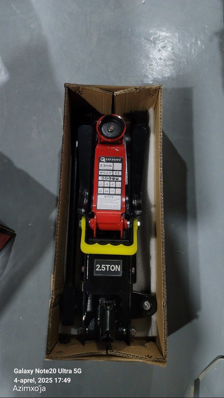Domkrat mini  2.5 t // Домкрат 2.5 т