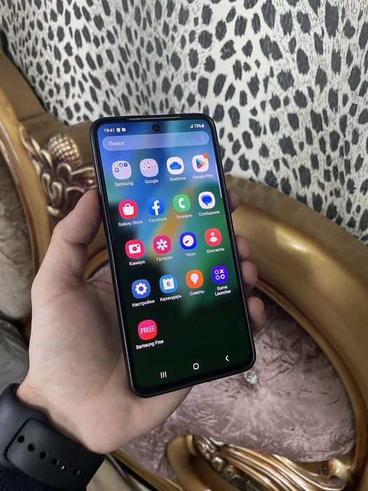 Продам телефон Samsung S21 Fe 128Gb