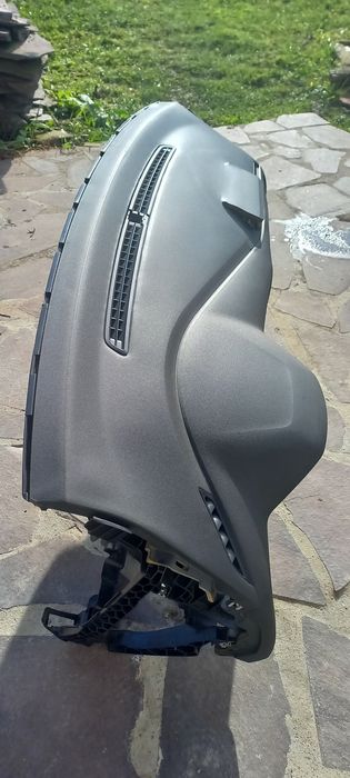 Plansa de bord volkswagen golf 7 2015