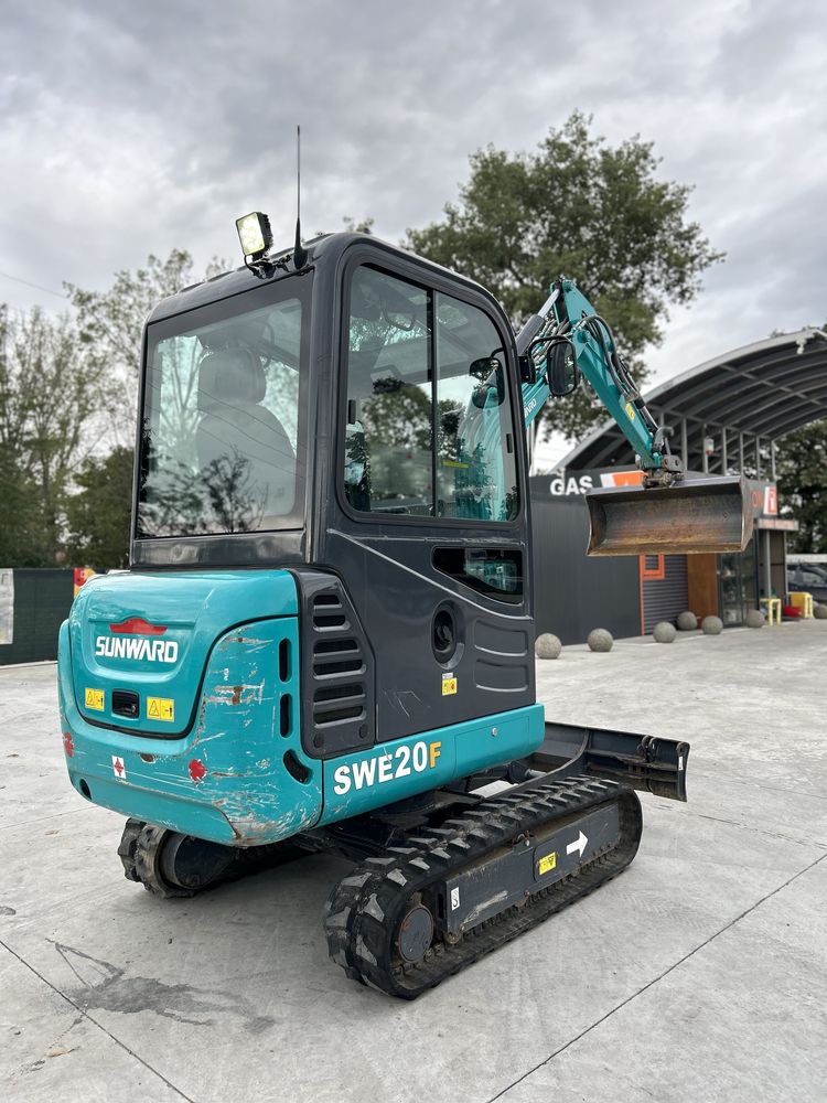 Inchiriez Miniexcavator de 2t si Basculabila de 3,5 t