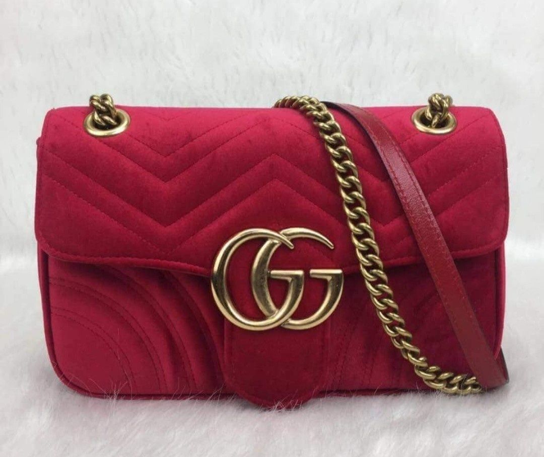 Geanta Gucci catifea, logo metalic, saculet, eticheta incluse