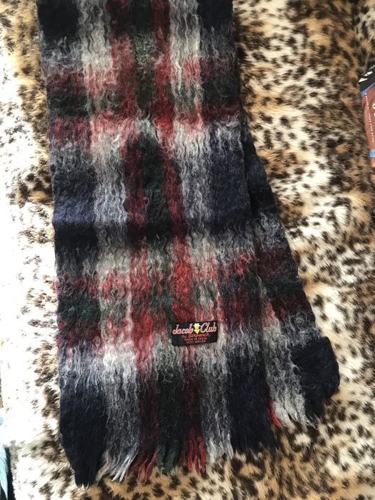 Шарфы мохеровые Индия и варежки пуховые