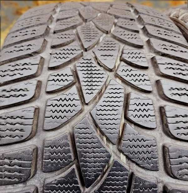 Anvelope iarna 235 55 17 Dunlop