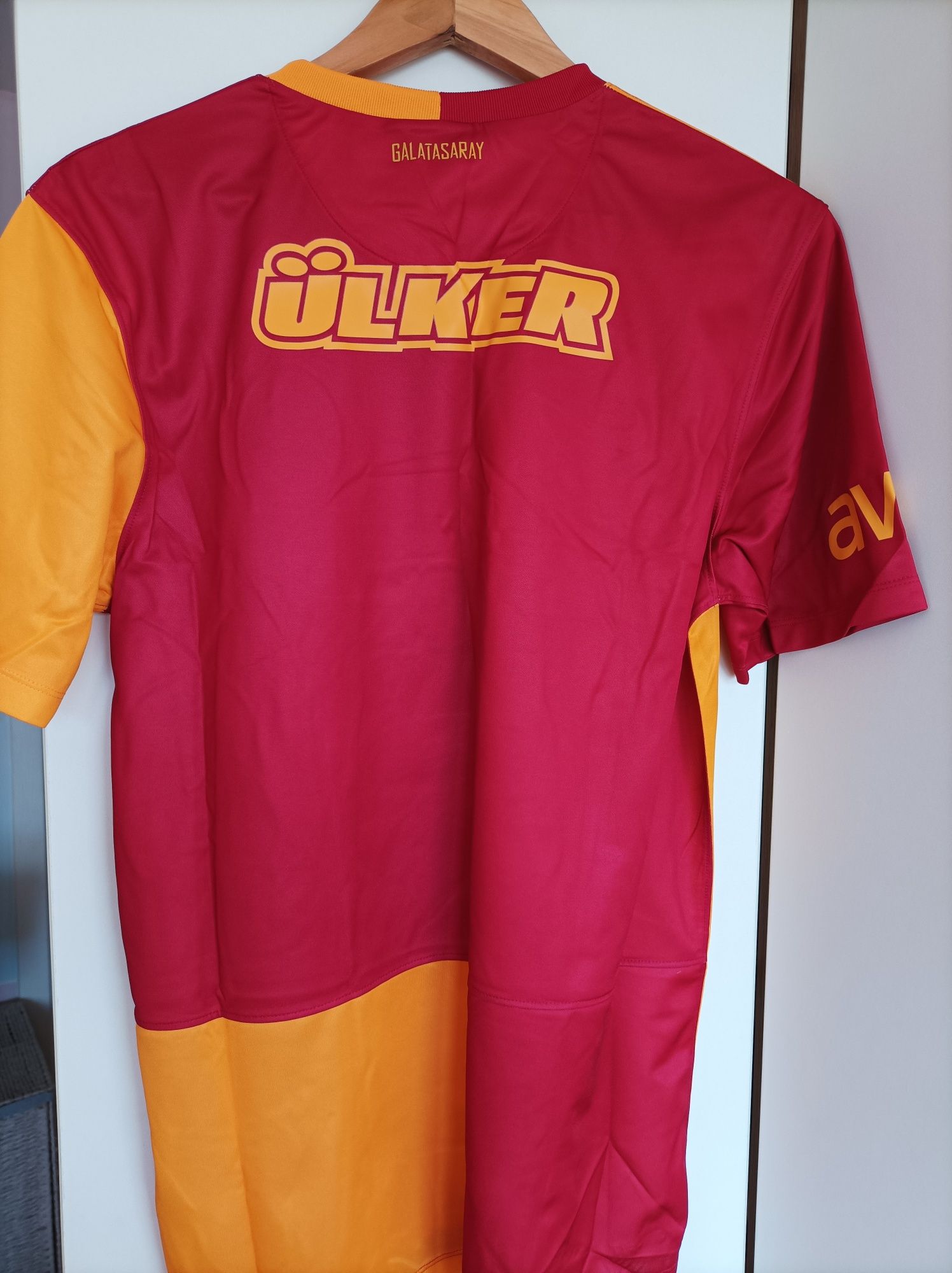 Нова с етикет Nike тениска на Galatasaray