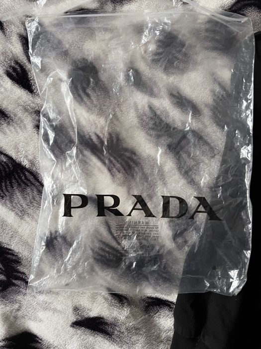 Bluza prada Marimea L