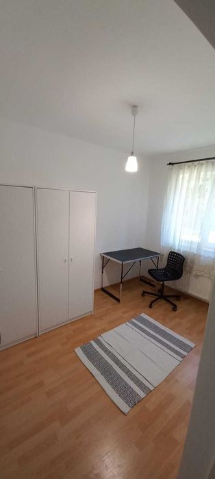 Apartament 3 camere de inchiriat