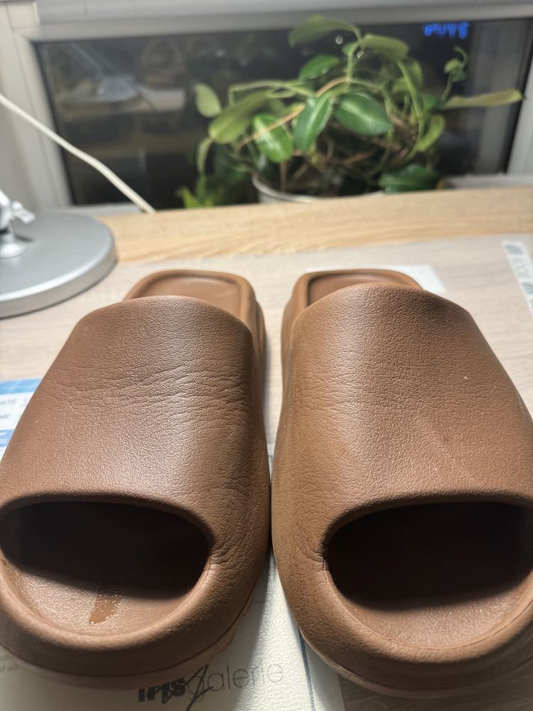 Yeezy slide marimea 42