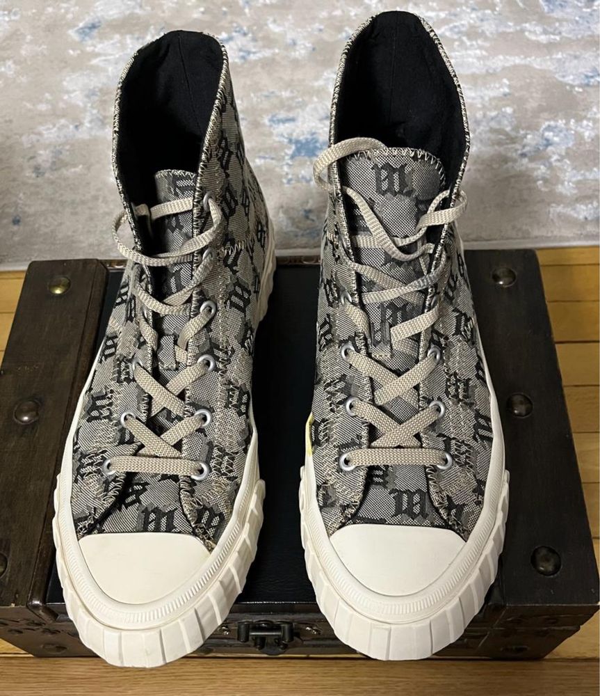 MISBHV Army sneakers