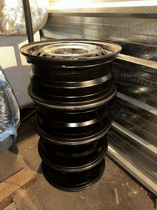 Диски стальные R16 + колпаки Nissan Qashqai