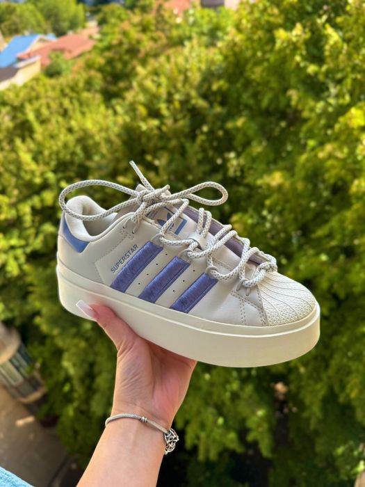 Adidas • Superstar Bonega