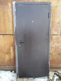Продам металический двер все размер
