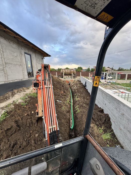 Inchirez miniexcavator si BASCULANTA