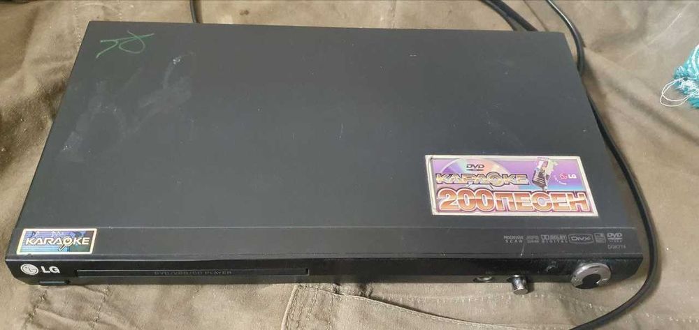 DVD плееры 2 шт. в рабочем состоянии LG и BEKO за 10 тыс. торг