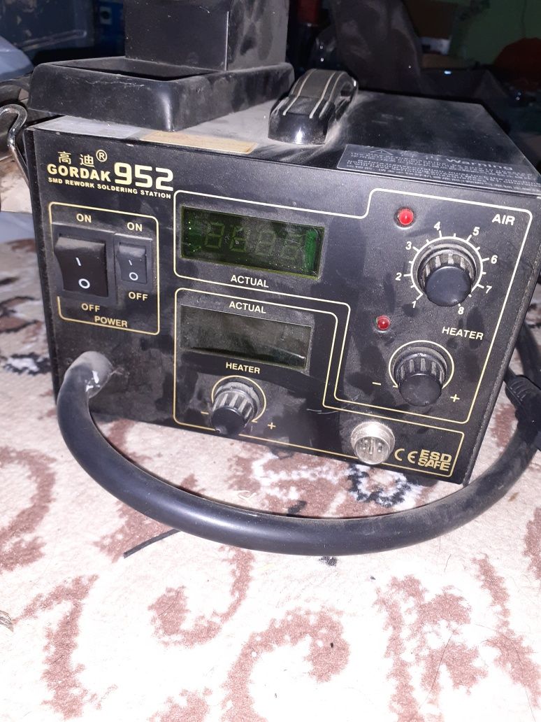 Telefon temirlash va boshqa shunga o‘xshash ishlar uchun fen sotiladi