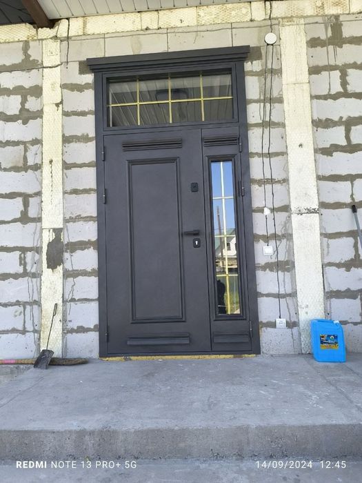 Входной дверь металлическая