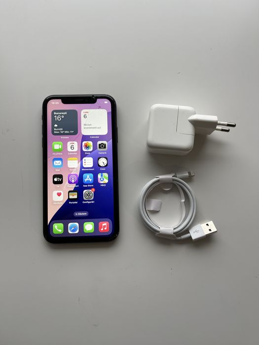 • Iphone XR  •  BATERIE 91% •