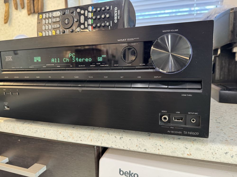 Onkyo TX-NR609 качествен ресивър