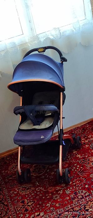 Коляска чемодан лёгкая