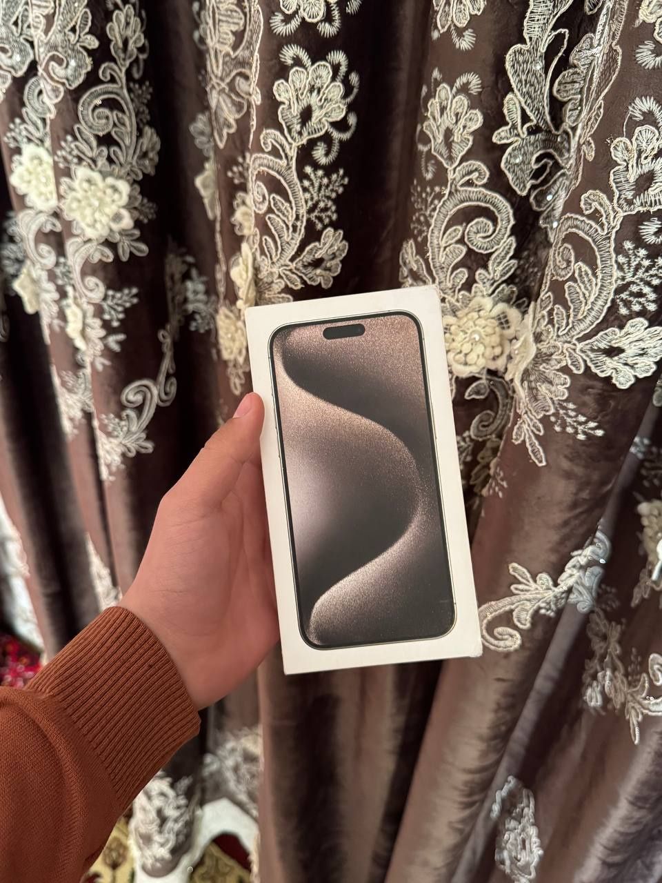 iPhone 15 pro max bor