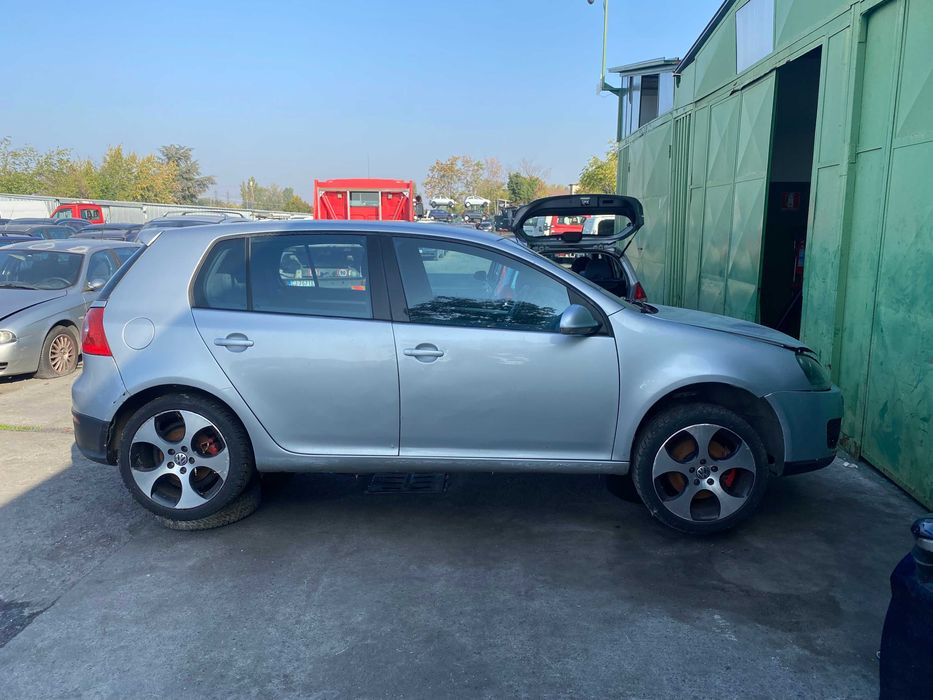 Golf 5 2.0 GTI 200 ks. 2004/Голф 5 GTI на части