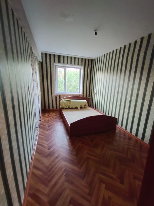 Продам 3 к.кв р-он Старая часть 8 марта