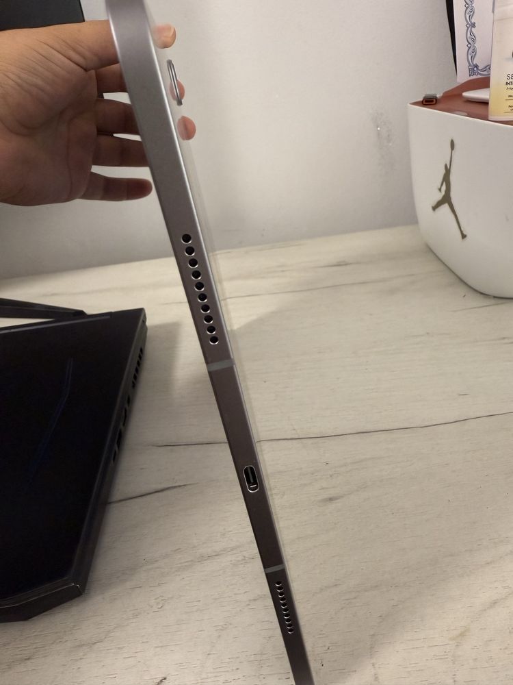 Ipad Pro 12.9 chip M2 6th Gen 256G cellular+gps