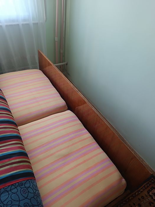 Двуспальная кровать