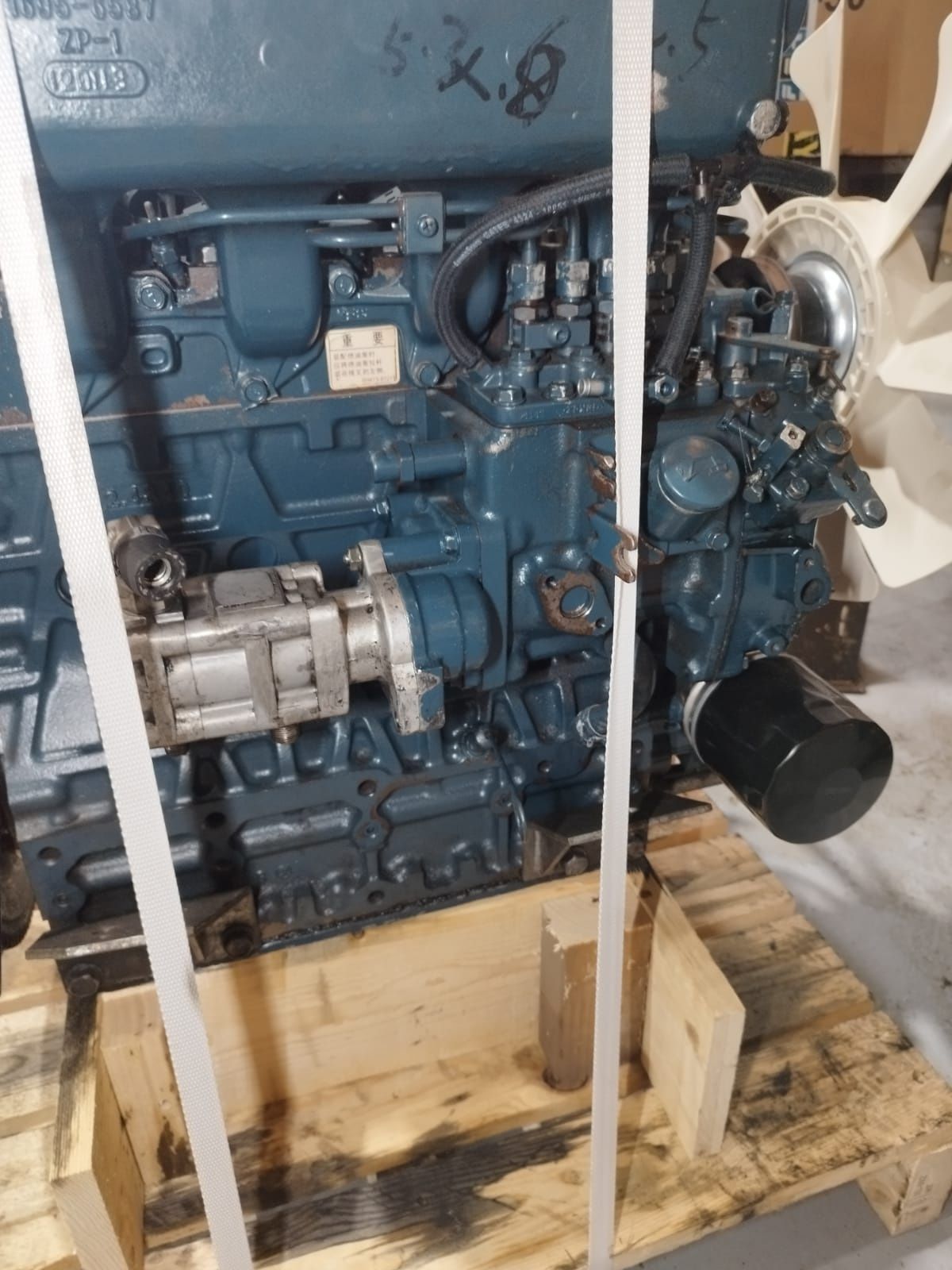 Motor kubota V2403 T