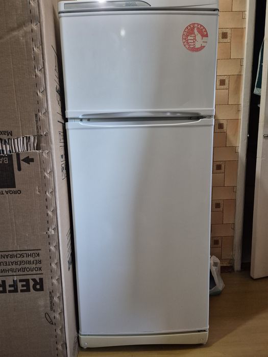 Холодильник STINOL