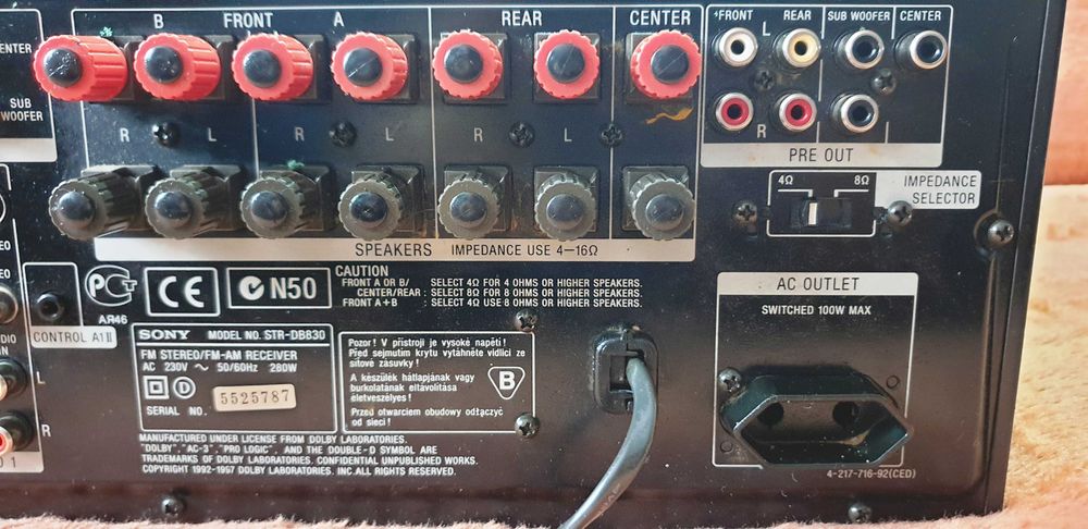 Sony STR-DB830QS amplituner 2X100W pe 8 Ohm sau 5X100W pe 8 Ohm