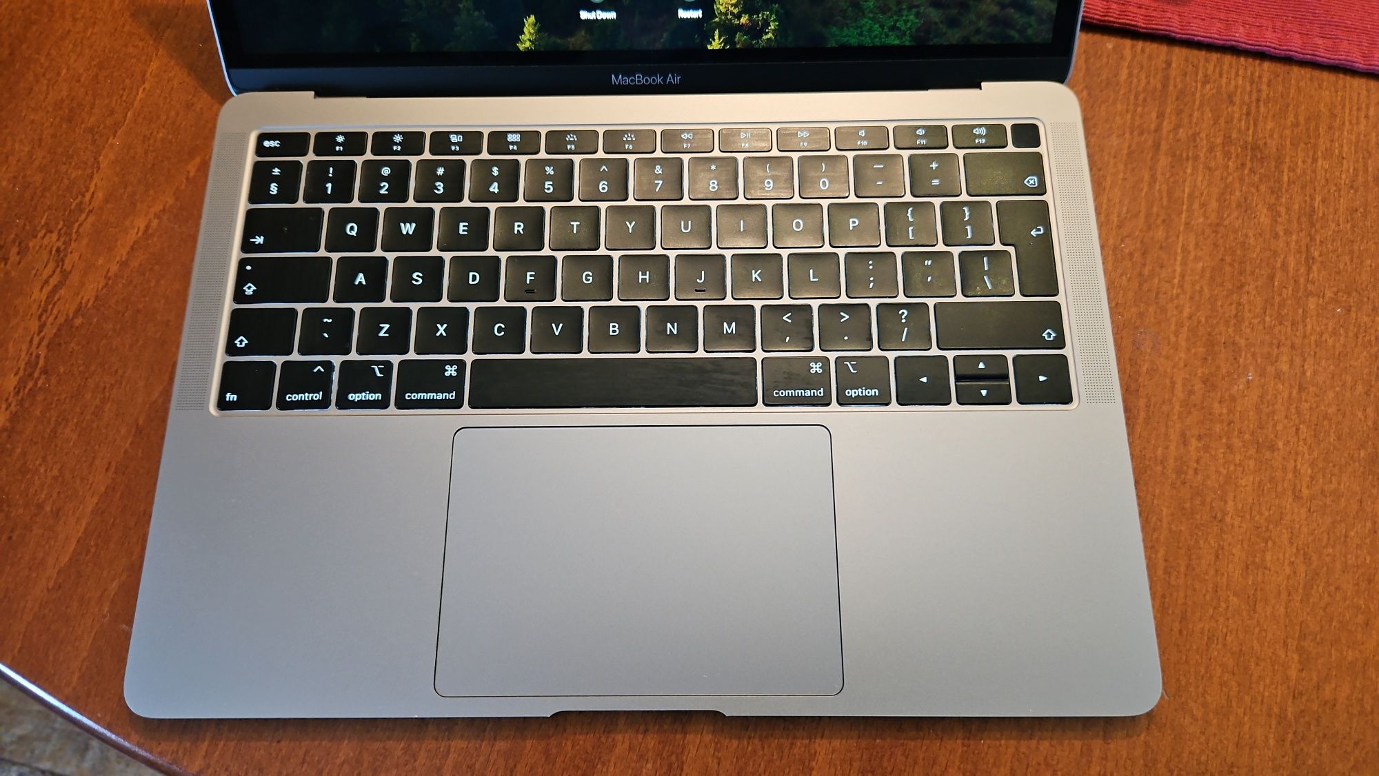 MacBook Air 2018 Space Grey | i5, 8GB RAM, 256GB SSD | Отличен | София