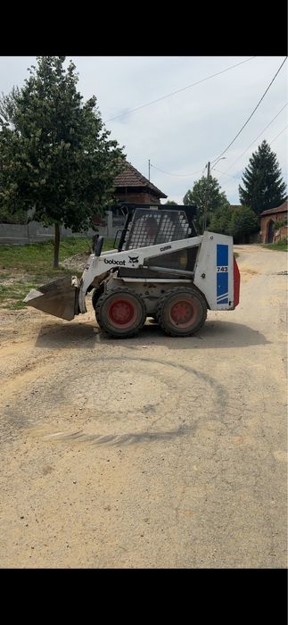 Vand Miniincarcator Bobcat 743