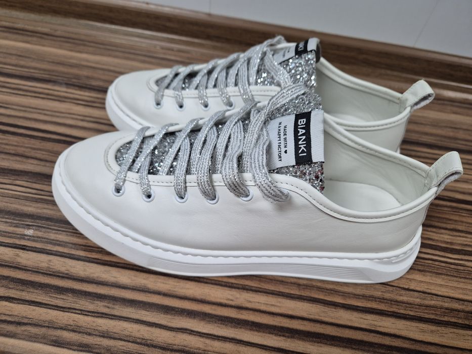 Бели обувки  BIANKI