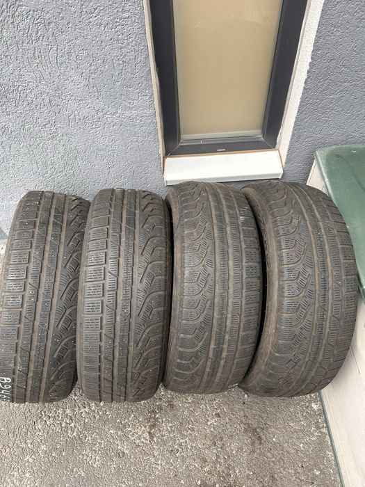 4 bucati anvelope iarna Pirelli,215/55 R17,dot 2021