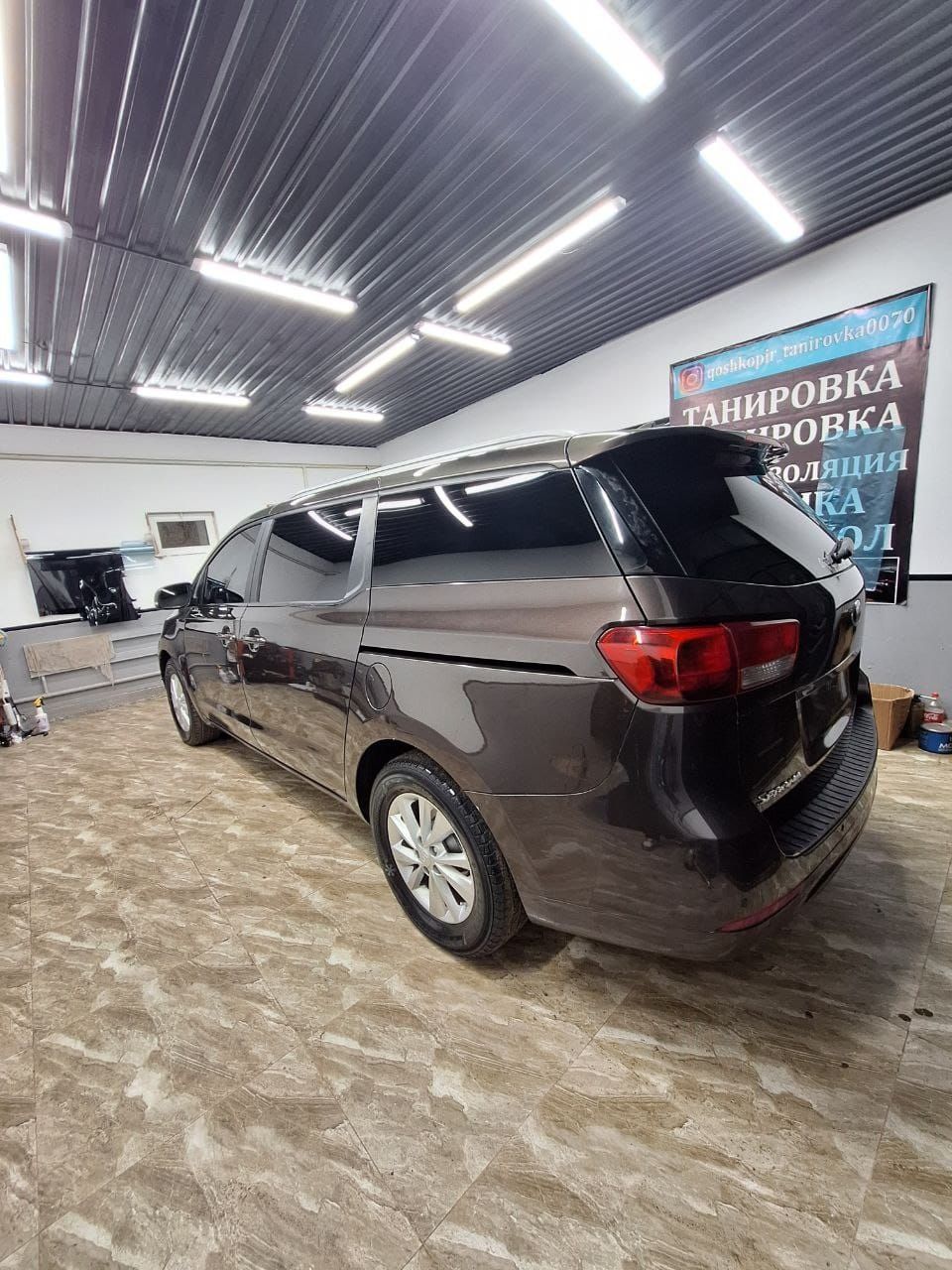 Rusumi: KIA - SEDONA