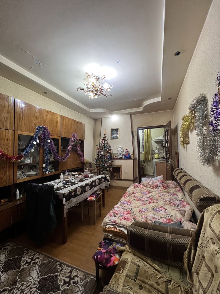 2 ком Ялангач. Рядом с базаром