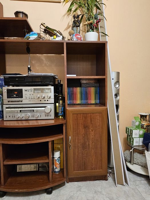 Запазена! Секция в добро състояние