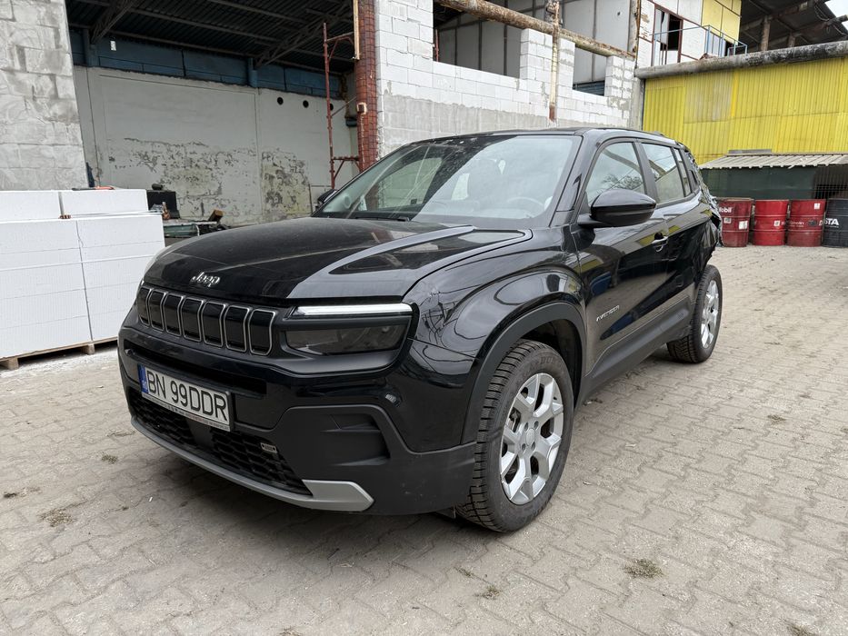 Jeep avenger hybrid 2024 avariat