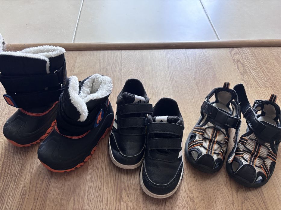 Papuci baieti marime 25-27